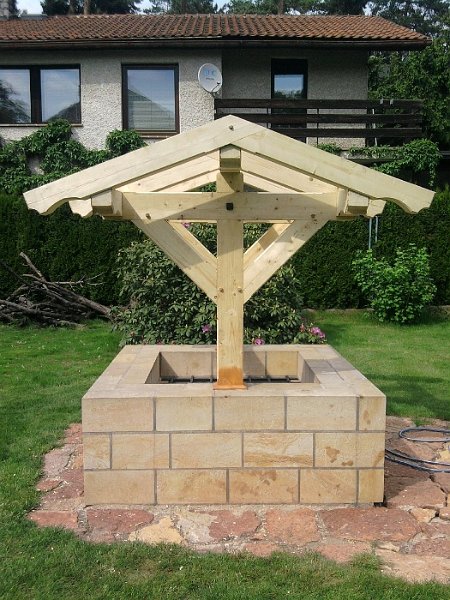 Zastřešení studny